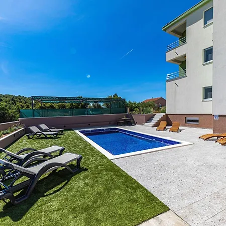 דירה One-bedroom Saldun With Sea View 09 *