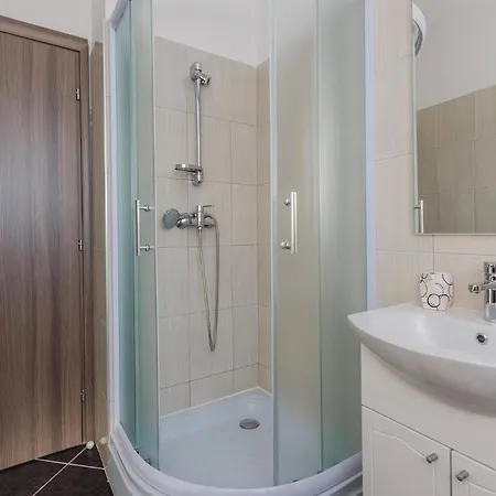 One-bedroom Saldun With Sea View 09 *